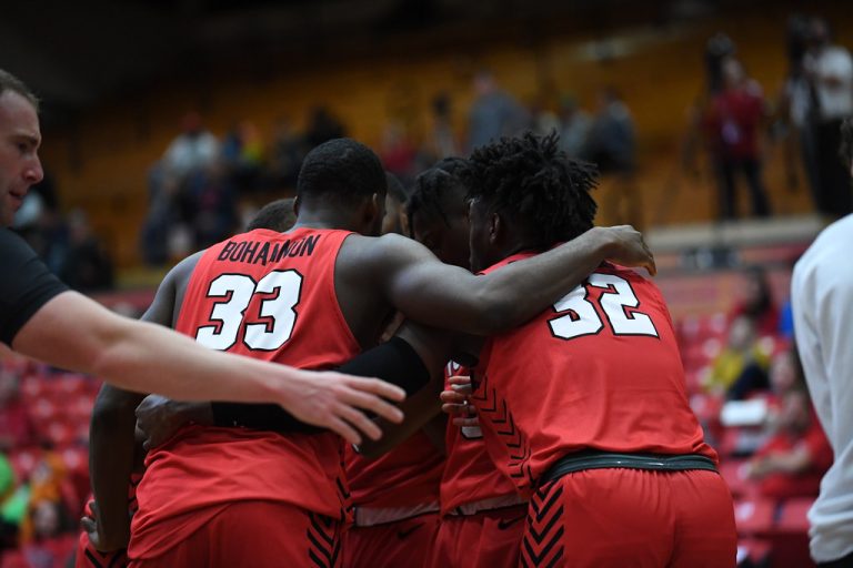 Starting to shape into a good basketball team; Penguins start season 2-2