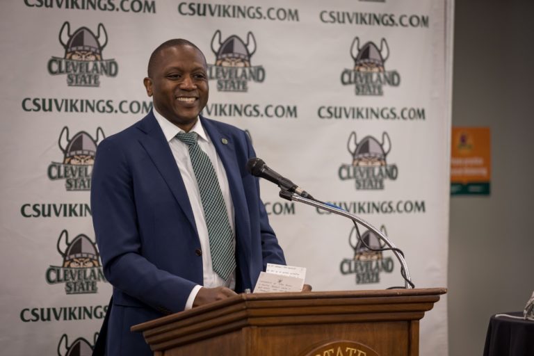 Vikings offseason highlighted by Gates extension