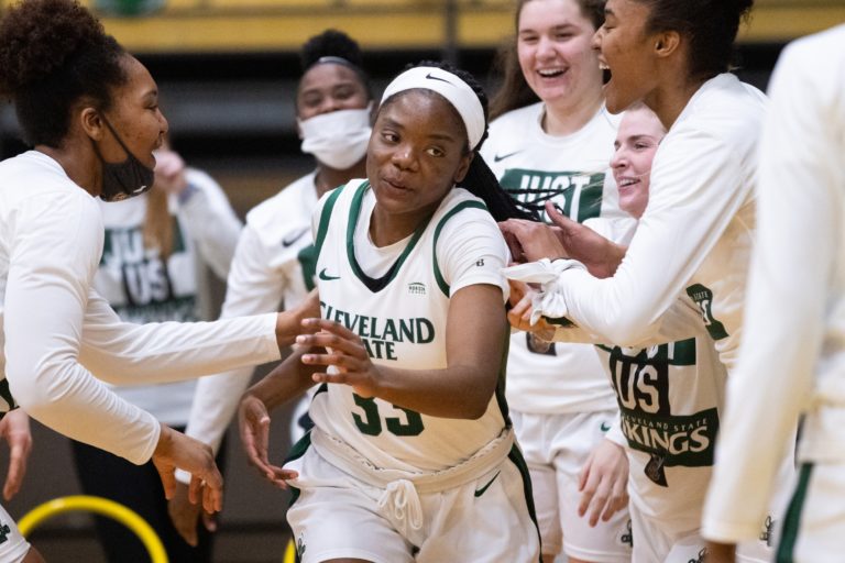 Leo, Cleveland State Use Superb Second Half to Rout ETSU in Season Opener