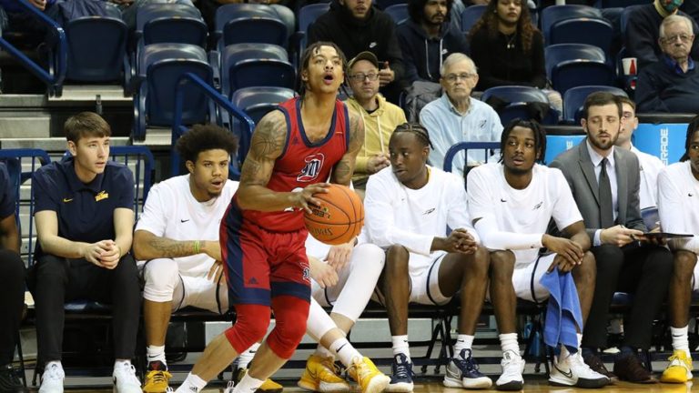 Titans fail to launch versus Rockets
