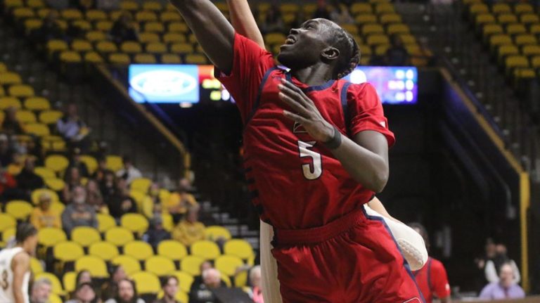 Detroit Mercy outgunned by the Cowboys