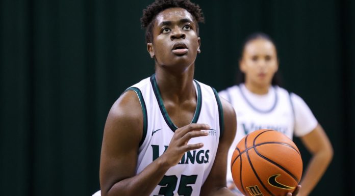 Ngwafang’s breakout game propels Vikings to 6-0