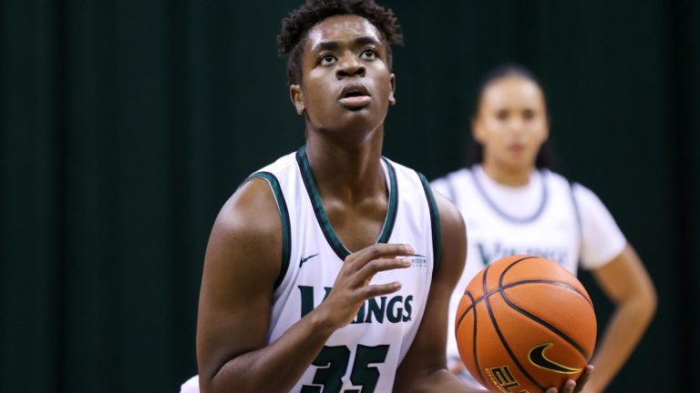 Ngwafang’s breakout game propels Vikings to 6-0
