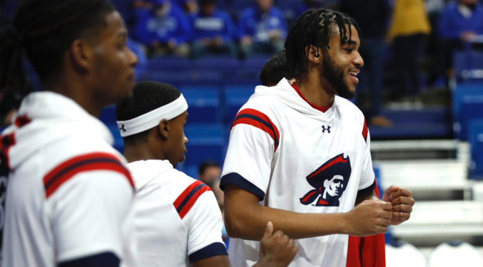 With Christmas on the horizon, Mayers shines bright in Colonials win