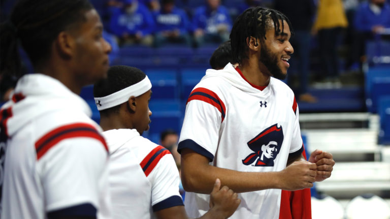 With Christmas on the horizon, Mayers shines bright in Colonials win