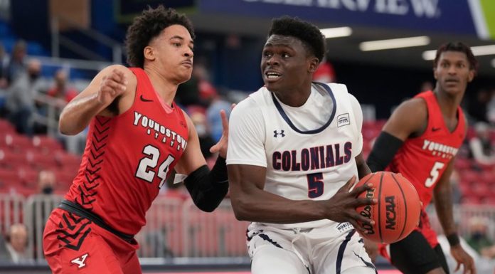 With Dunn returning, RMU sloppy in return home, drop 4th straight Horizon League game