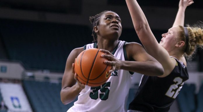 Versatility, post play drives Vikings’ sweep of Northern Kentucky, Wright State