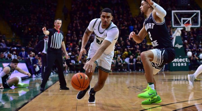 Vikings stun Raiders but falter versus Norse