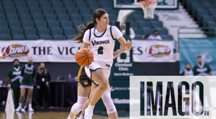 Leo, defense lead Vikings into #HLWBB semifinals