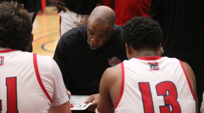 Golfing with Detroit Mercy and burning questions about the Titans answered by Mike Davis