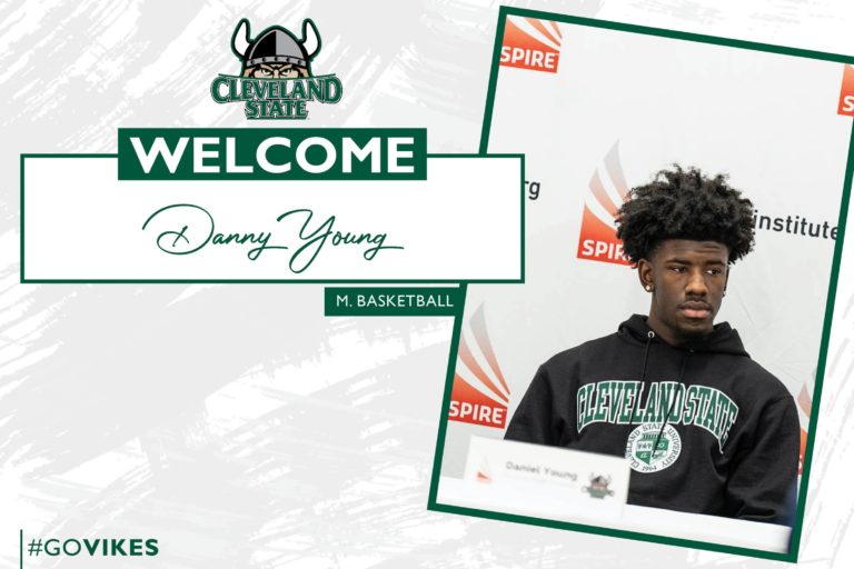 Young makes it official, signs with Vikings