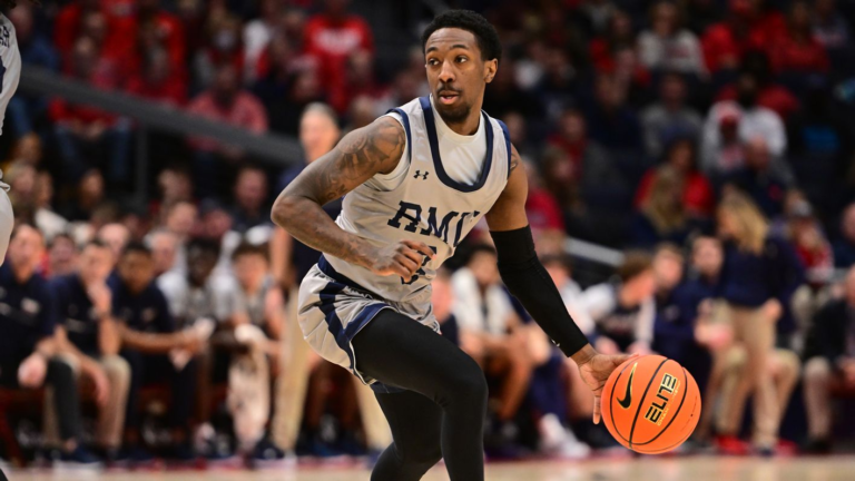 RMU honors Toole with 111-point outburst, follows up with good but frustrating battle with Dayton