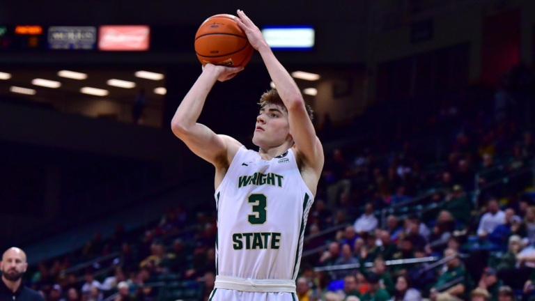 With career nights from two players, Wright State routs Milwaukee at home