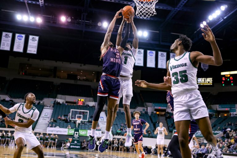 Vikings Indianapolis-bound following OT win over Robert Morris