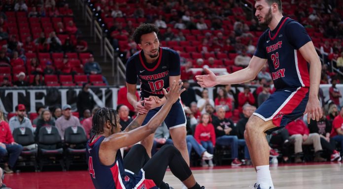 Battling injury woes, Titans look for first win in Indy