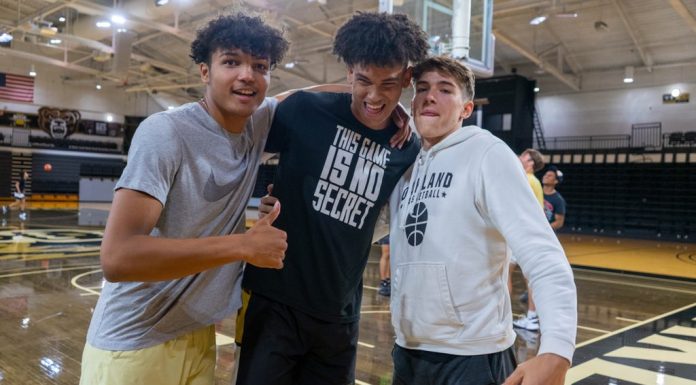 Oakland’s captains provide crucial leadership