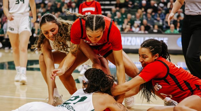 Phoenix Punish Penguins; Punch ticket to Indy