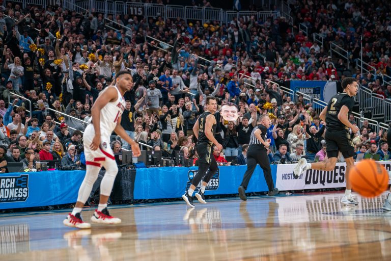 Oakland falls in OT to NC State in second round of NCAA Tournament