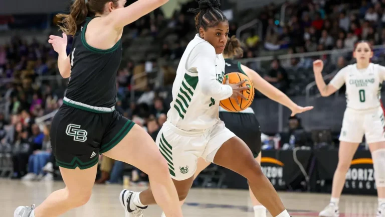 Maples, Vikings Run Past Milwaukee: Five Observations