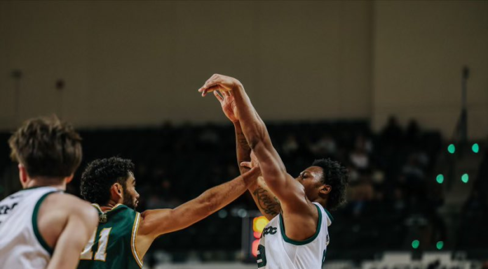 Phoenix soar in exhibition opener