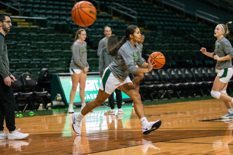 Wright State tumbles in close loss to Division II Findlay