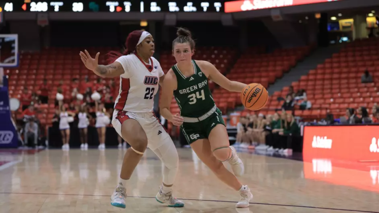 Late Phoenix surge estinguishes Flames 