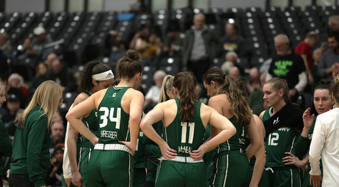 Phoenix fall short against CreightonÂ