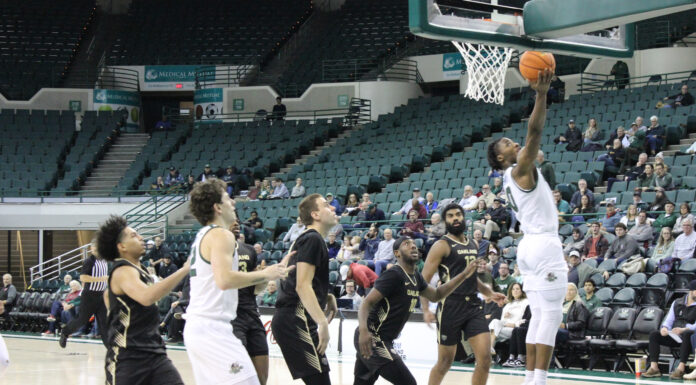 Vikings Stay on Track Against Oakland and Midway