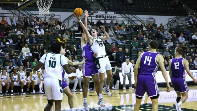 Phoenix falter in 2nd half, buried by Colonials rally