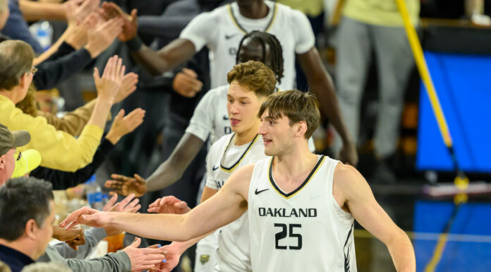 With Kampe absent, Oakland sill finds a win over Green Bay