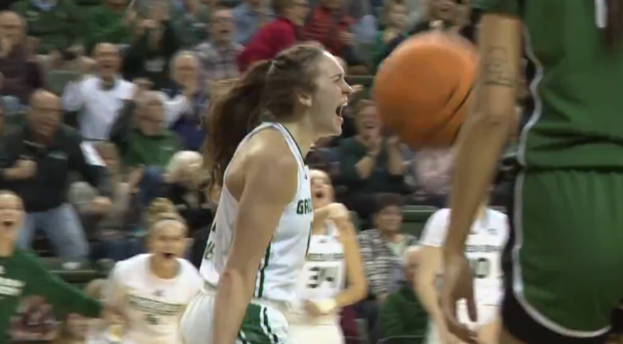 Phoenix power past Vikings for 11th straight win