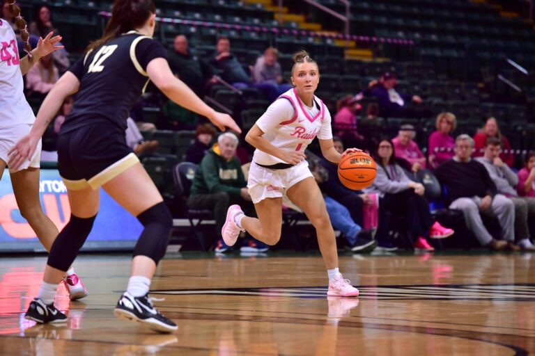 Wright State uses final minutes to pull ahead of Oakland, move into 7th place tie