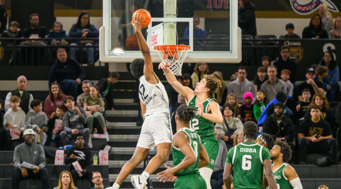 Dream of bye ends for Oakland at the hands of Milwaukee