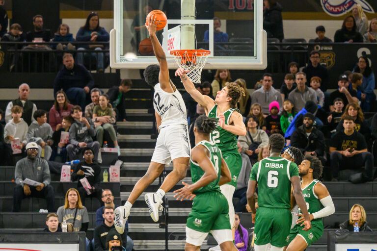 Dream of bye ends for Oakland at the hands of Milwaukee