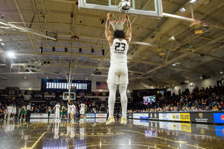 Oakland wraps up regular season with Wisconsin trip