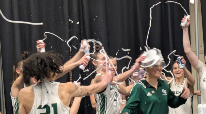 Green Bay WBB are going dancing for the 2nd year in a row