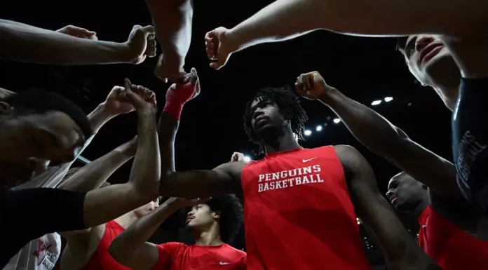 Youngstown State Splits Games at Jacksonville Classic