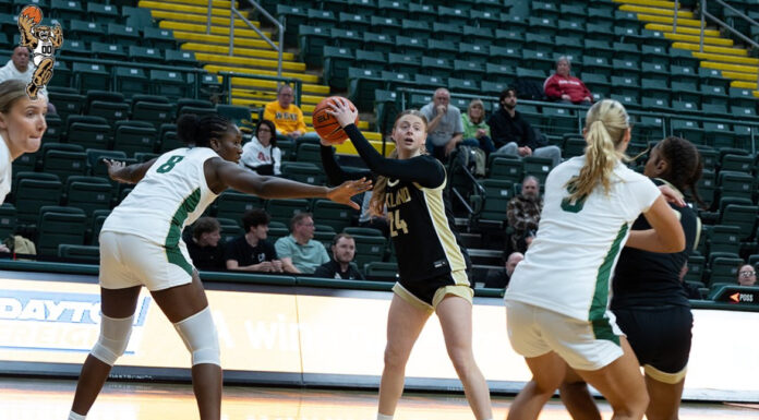 Wright State Rallies in Final Frame to Top Golden Grizzlies
