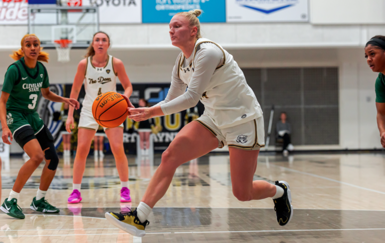 Hot Start for the Mastodons Shellshocks the Vikes, Get Back to Winning Ways