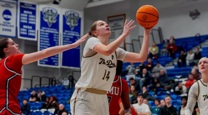 Krasovec, Mastodons Dominate Fourth Quarter in Another Revenge Win