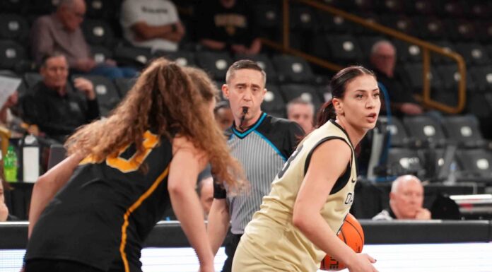 Norse Spoil Oakland’s Home Finale in 84-59 Rout