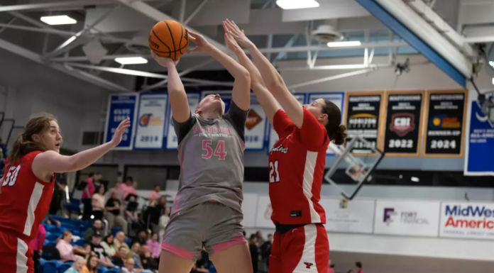 Nelson’s 21 Points Dwarfed by Gregory’s Career Day, ‘Dons Fall Again at Home to YSU