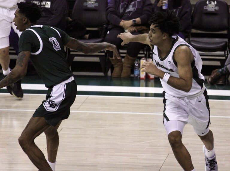 Twin Wins in Wisconsin for Vikings