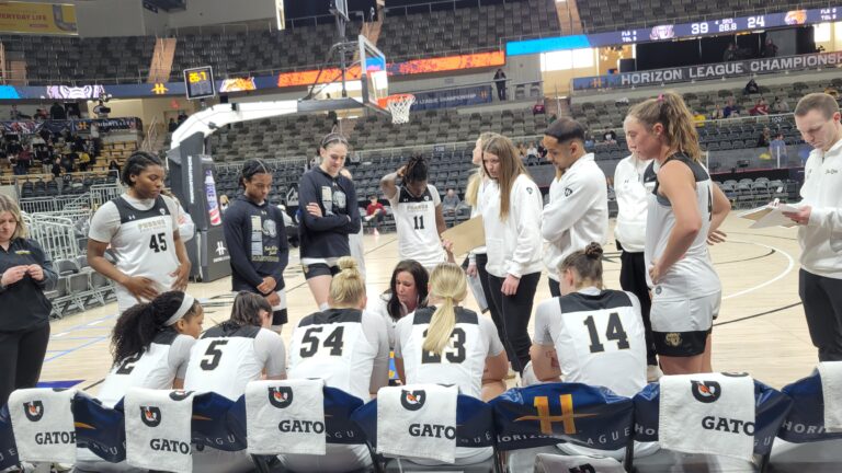 Mastodons Batter IU Indianapolis to Advance to #HLWBB Semifinals