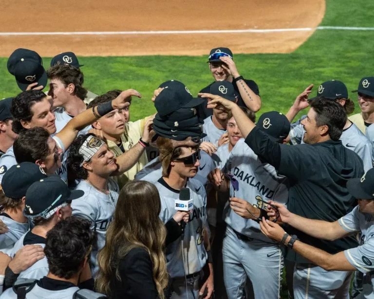 Clark, Orr Lead Oakland’s Late Rally Past Michigan State