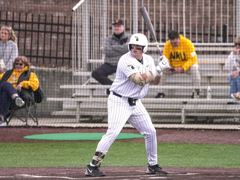 Northern Kentucky Sweeps Oakland in Lopsided Three-Game Series