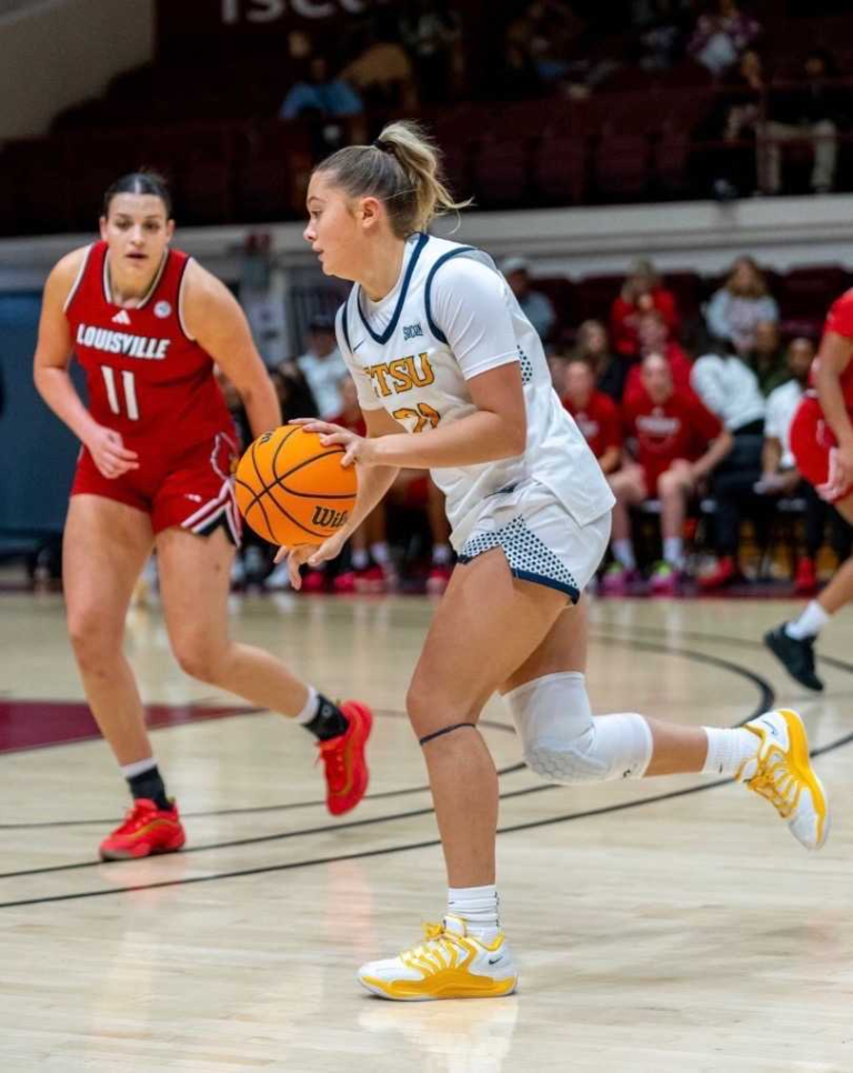 Norse Newbies: Kennedy Younkin